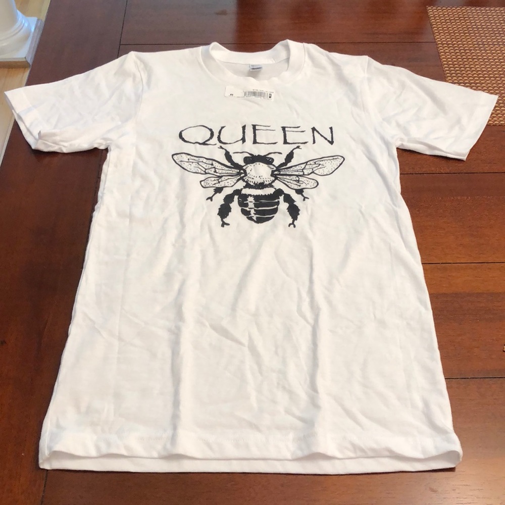 White Queen Bee graphic tee